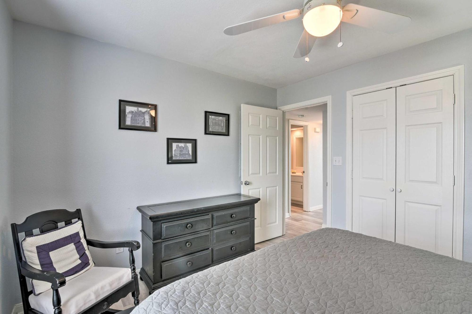 Oceanfront Galveston Home - Walk To Beach! Esterno foto