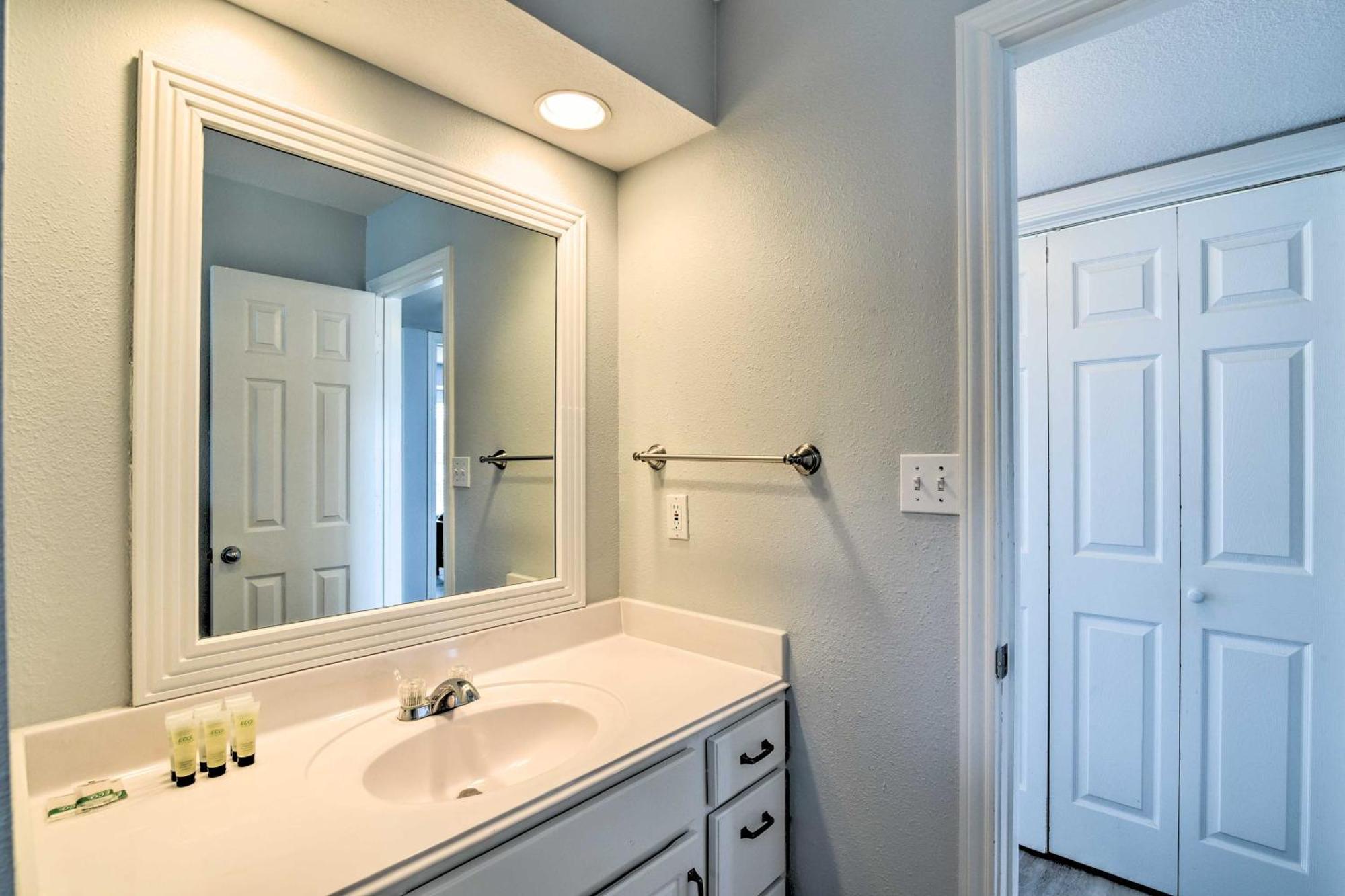 Oceanfront Galveston Home - Walk To Beach! Esterno foto