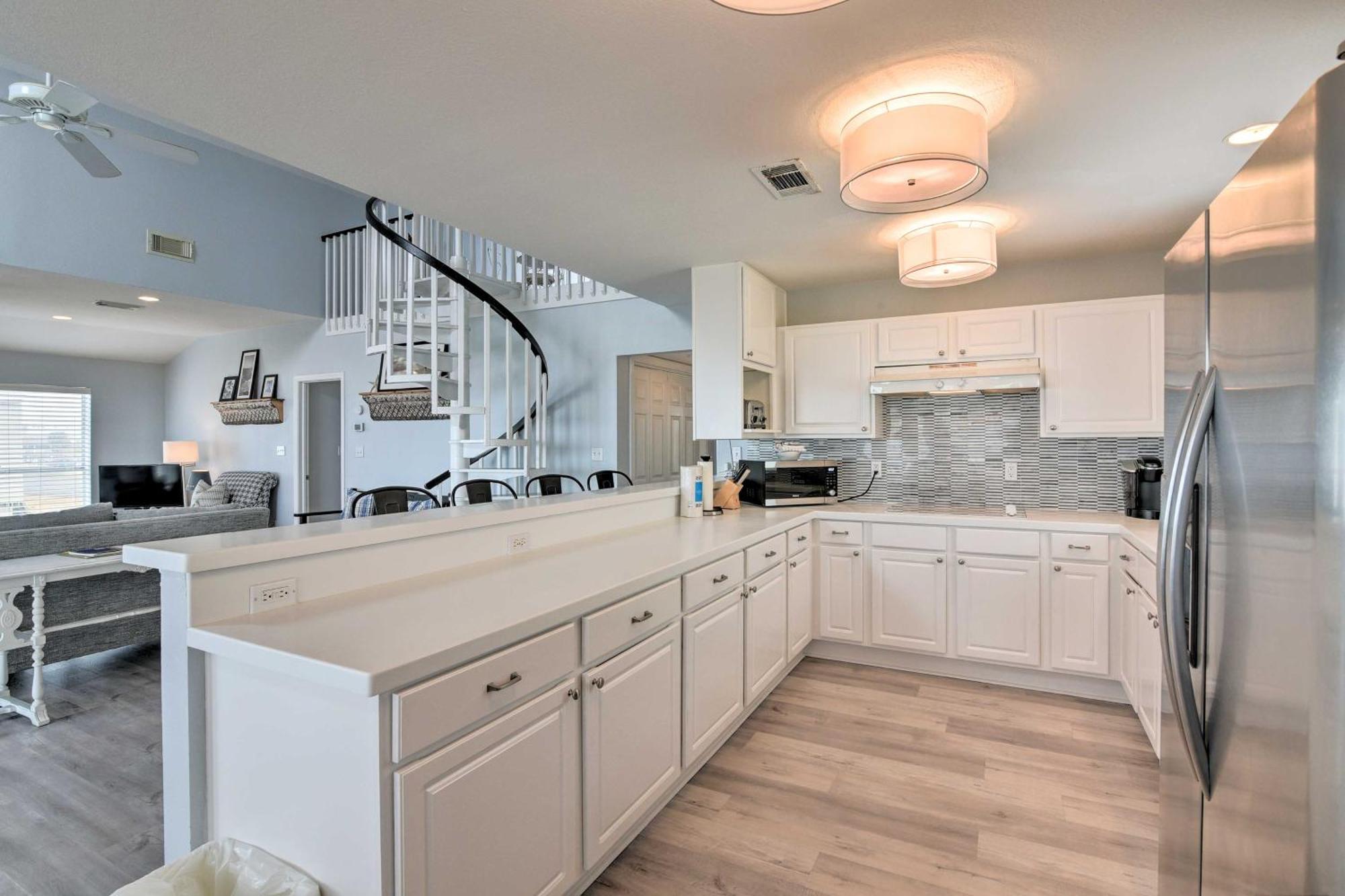 Oceanfront Galveston Home - Walk To Beach! Esterno foto