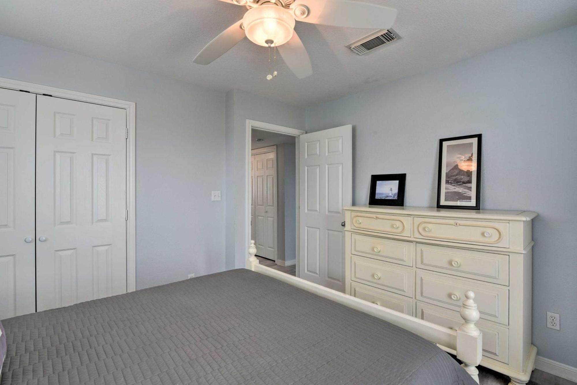 Oceanfront Galveston Home - Walk To Beach! Esterno foto